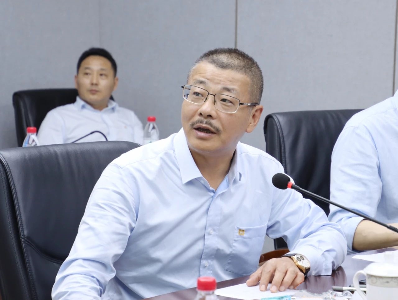 波胆app学习贯彻海南省委八届四次全会精神 推动高质量发展2_副本_副本.jpg