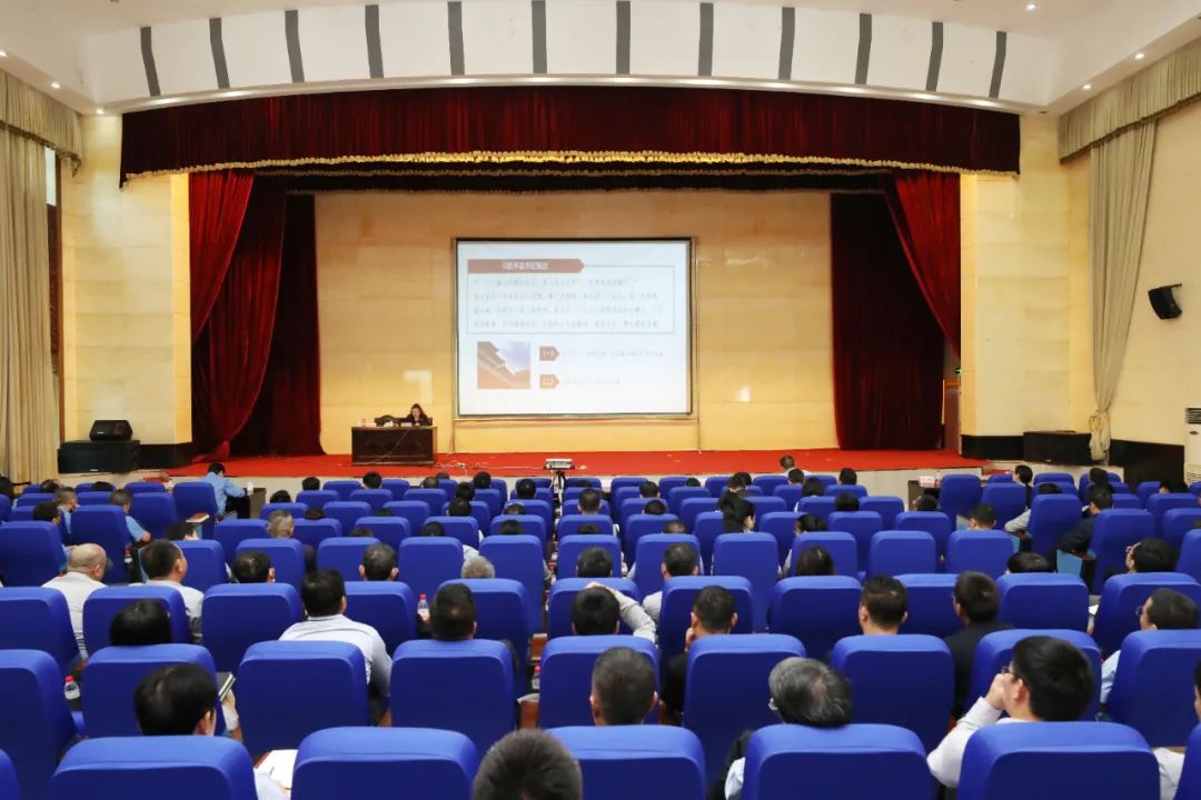 海钢？罅暇侔斓撤缌教育专题党课 以案明纪以案说法